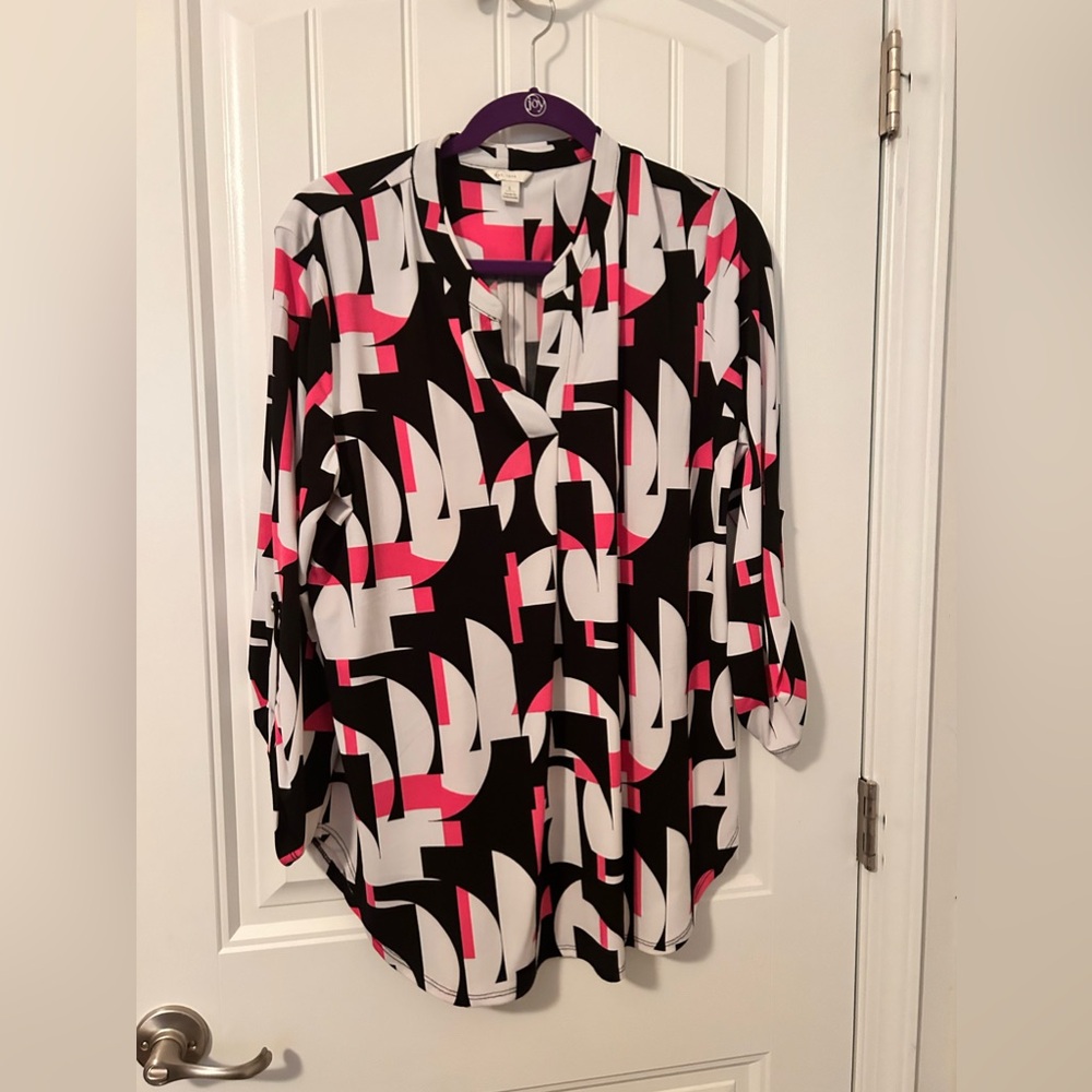 Black white and pink geometrical shapes size large